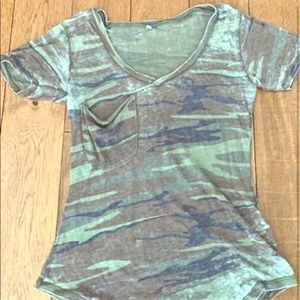 Camo t-shirt